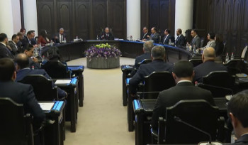 Փաշինյանը վարում է կառավարության նիստը․ ուղիղ
