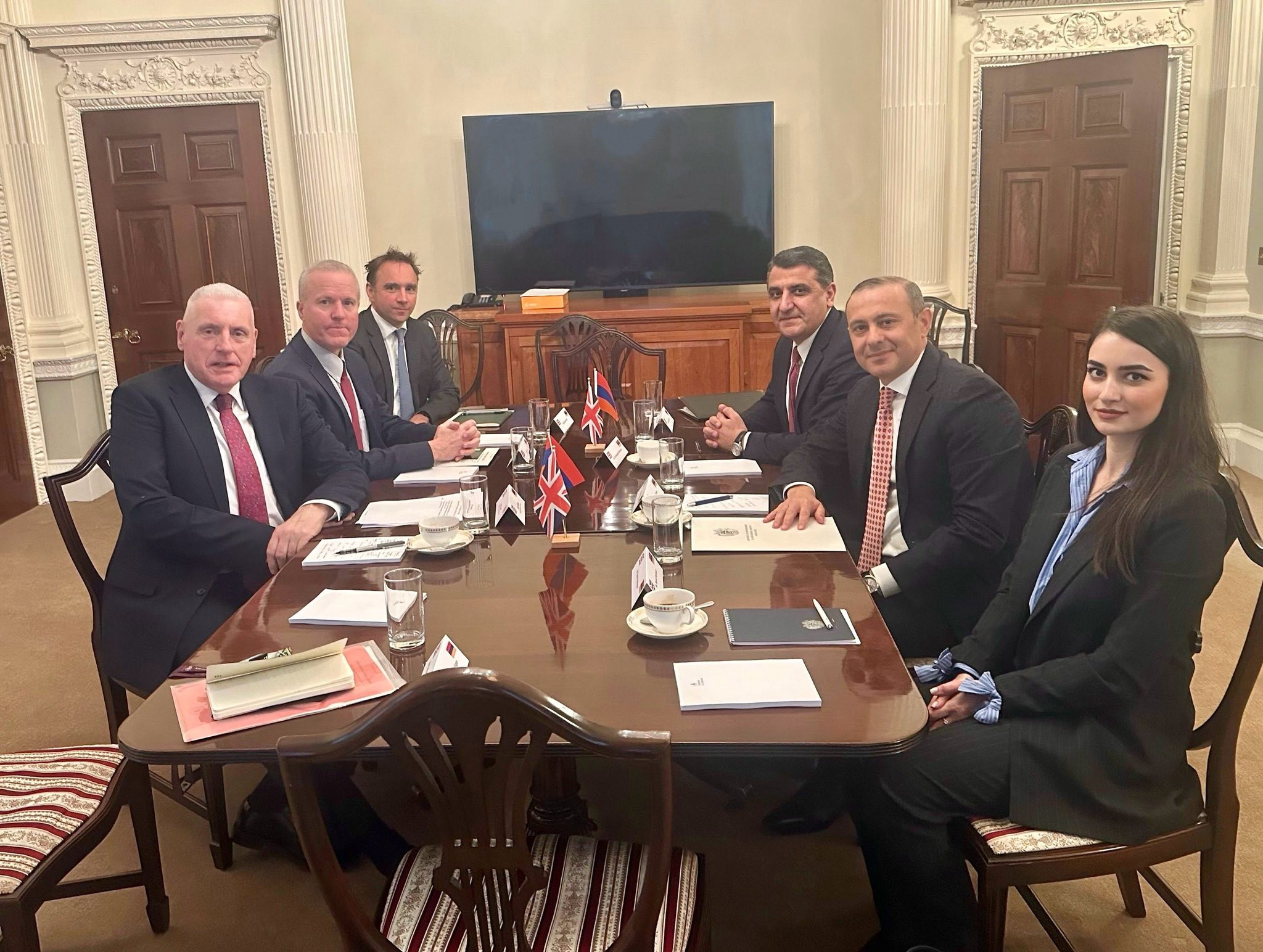 Արմեն Գրիգորյանը Մեծ Բրիտանիայի պաշտպանության պետնախարարի հետ հանդիպման ժամանակ անդրադարձել է օգոստոսի 8-ից հետո ստեղծված հնարավորությունններին