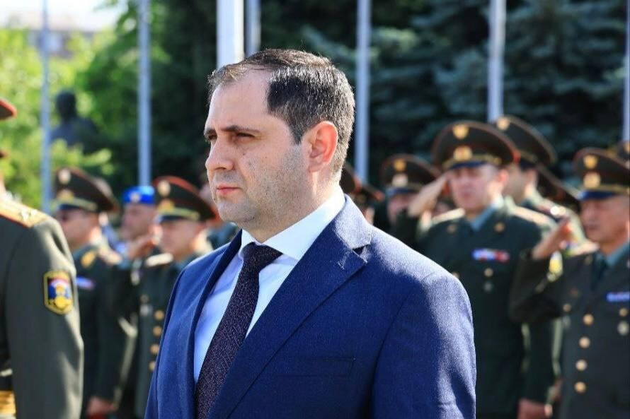 Նախարարի հրամանով ԶՈՒ ողջ անձնակազմը պարգևավճար կստանա. ՊՆ