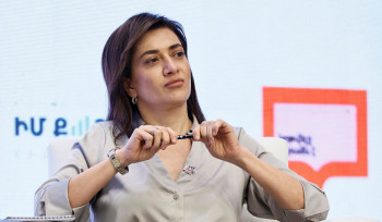 Խորհրդարան են գնում Աննա Հակոբյանի ընկերուհիները, «կրթվածները». «Հրապարակ»