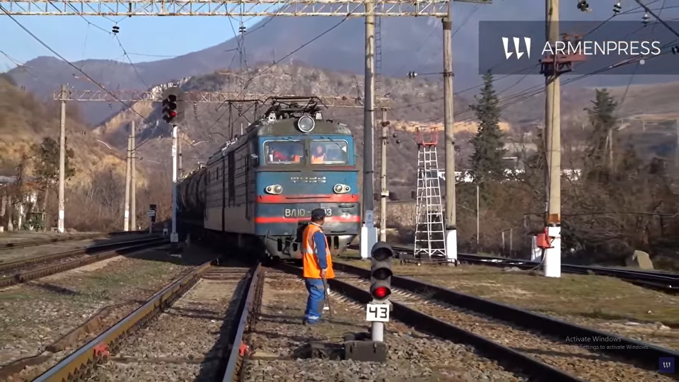 Ադրբեջանական բենզինով բեռնված գնացքը ժամանեց Հայաստանի «Այրում» կայարան