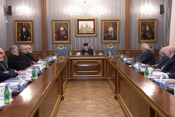 Գերագույն հոգևոր խորհուրդը դատապարտում է վարչապետի միջամտությունները Հայոց Եկեղեցու ներքին կյանքին․ հայտարարություն