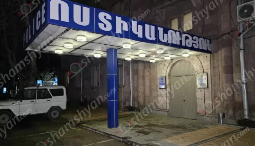 Վեճ՝ քաղաքացու և ոստիկանի միջև․ վերջինը հետապնդել է քաղաքացուն, նա էլ հարվածել է ոստիկանի Toyota-ին