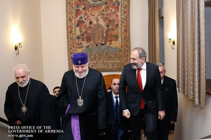 Փաշինյանը որոշել է Վեհափառի այլ մտերիմների էլ կալանավորել. «Հրապարակ»