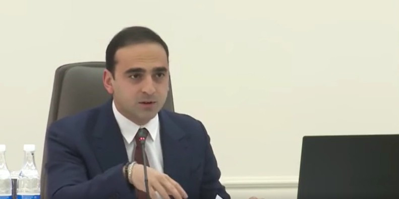 Շատ եք լոճվում հարգելի գործընկերներ, ձեր լայնքը կնեղացնենք․ Ավինյանը՝ ընդդիմադիրներին