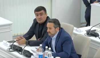 Ոչ մի քար չի շարժվել, ոչ մի սպորտդպրոց չկա. Երևանի ավագանու անդամ Պեդրո Զարուկյանը ձայնագրություն միացրեց