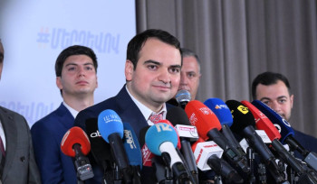 Երկիրը պետք է ունենա նոր առաջնորդ՝ նոր ազգանվամբ. Նարեկ Կարապետյան