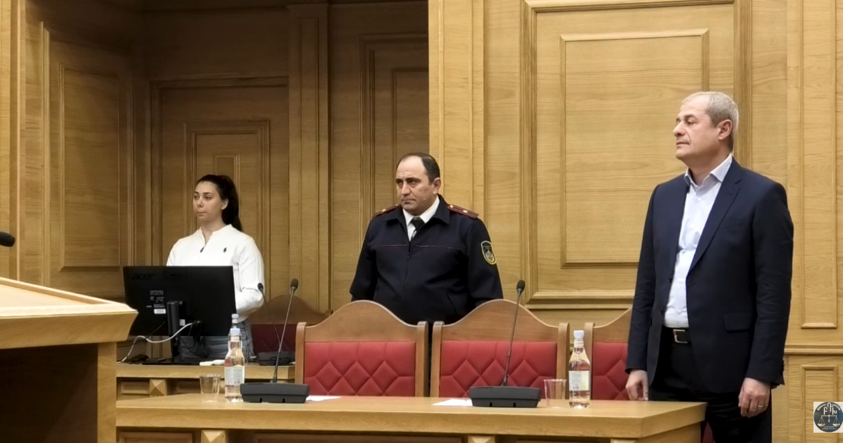 ԲԴԽ-ն դատավոր Արշակ Պետրոսյանին նախազգուշացում հայտարարեց