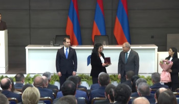 Փաշինյանը պարգևատրել է ՊԵԿ աշխատակիցներին (տեսանյութ)