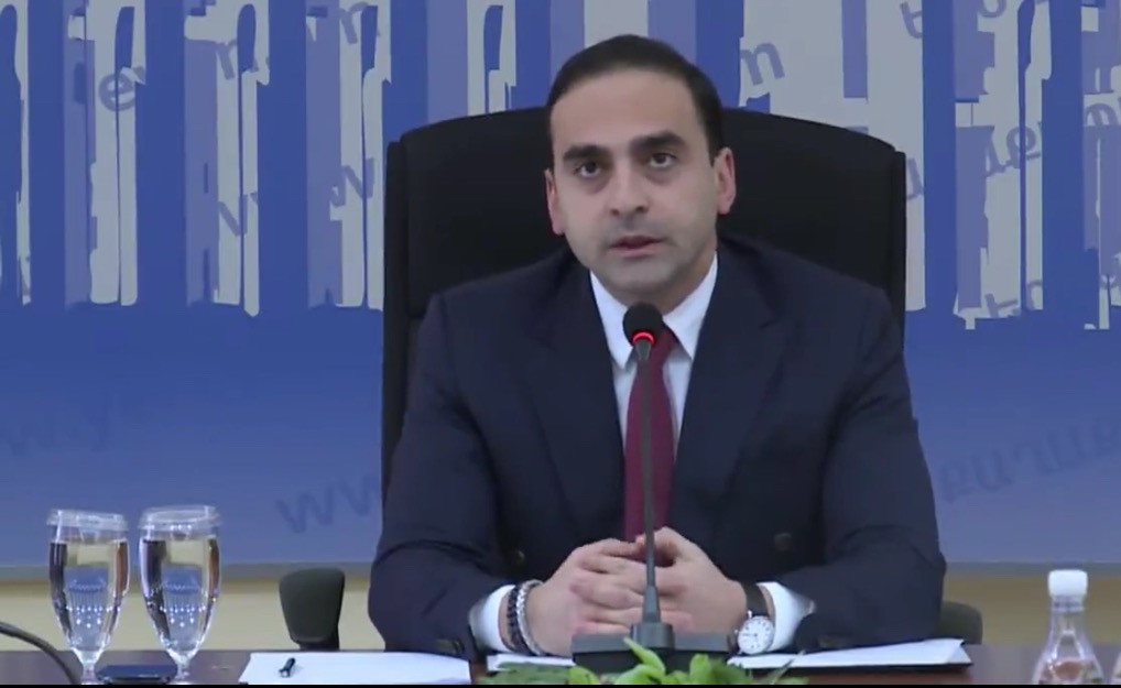 Փողոցային բարքերով խոսող անձինք պարբերաբար ստիպում են իրենց իսկ լեզվով հիշեցնել, թե ինչպիսին է կարգը. Տիգրան Ավինյան