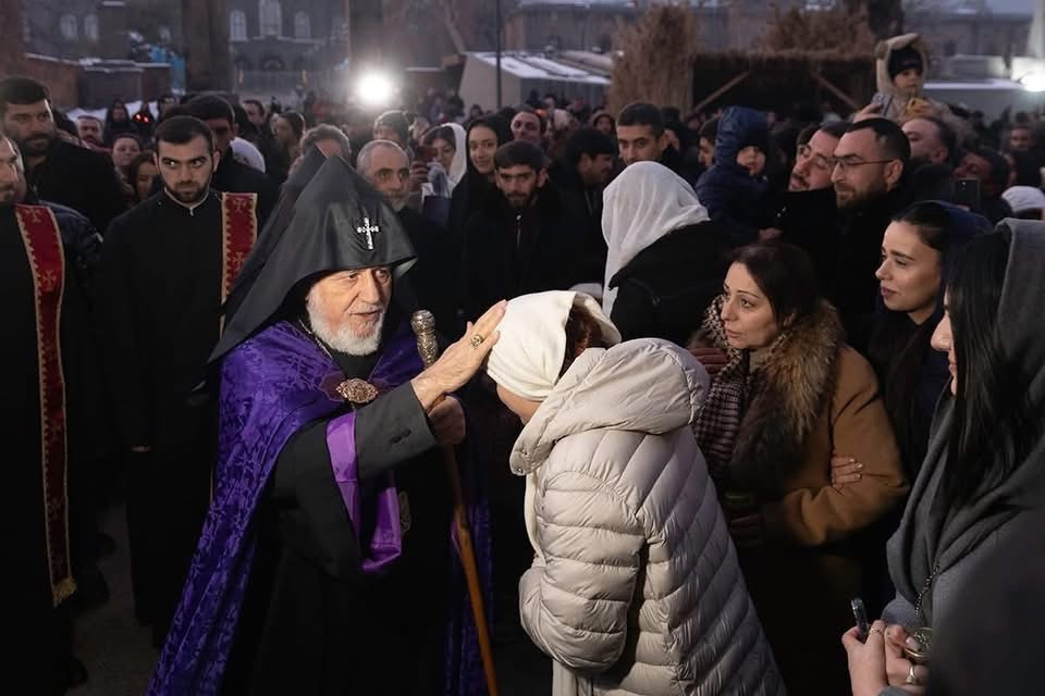 Սուրբ Ծննդյան Ճրագալույցի Պատարագը Միածնաէջ Մայր Տաճարում