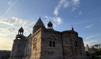 Հայ եկեղեցին այսօր նշում է Հիսուս Քրիստոսի Սուրբ Ծննդյան ու Աստվածահայտնության տոնը