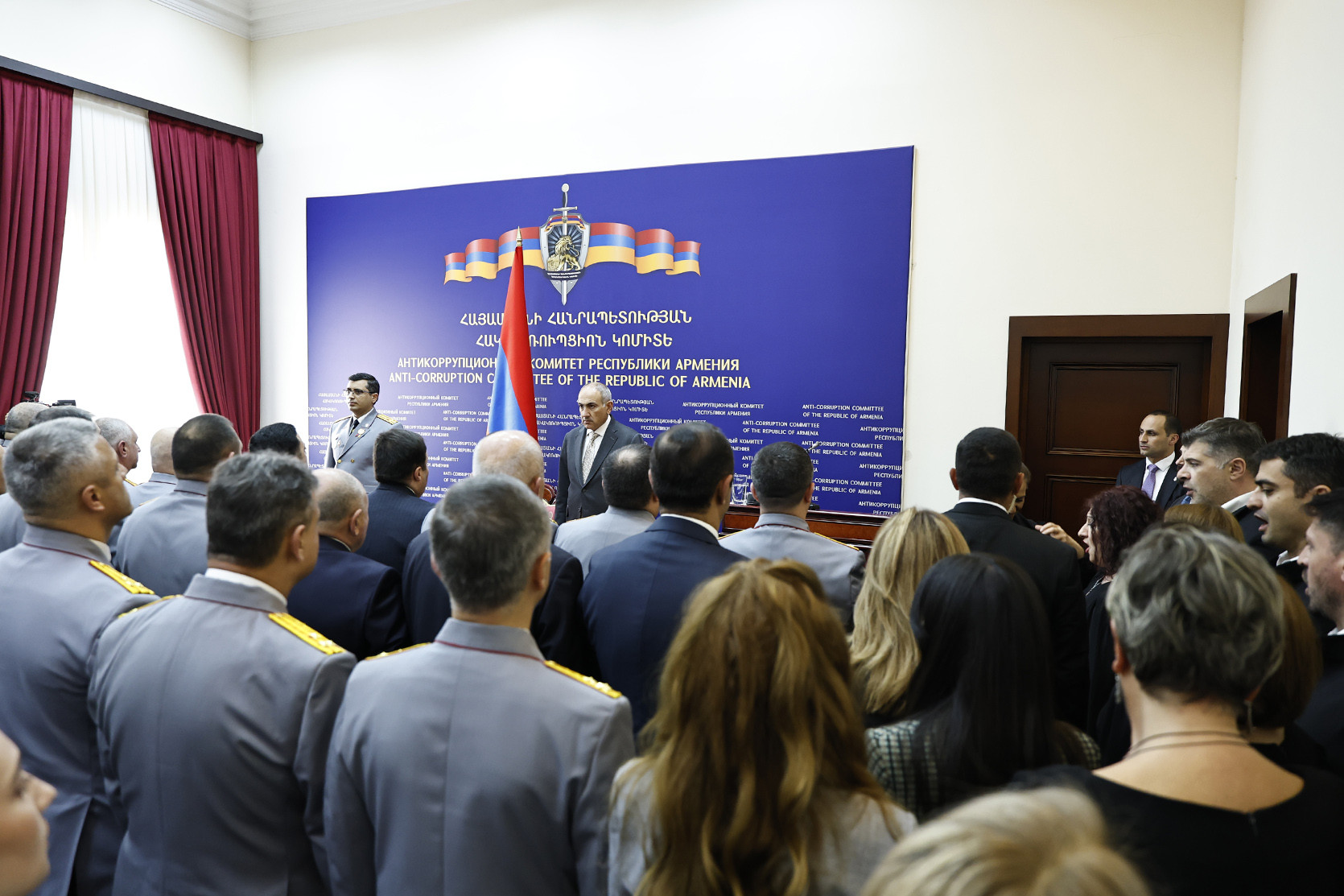 Հակակոռուպցիոն կոմիտեում դեկտեմբերին մինչև 3,5 մլն դրամի աշխատավարձ և պարգևավճար են ստացել