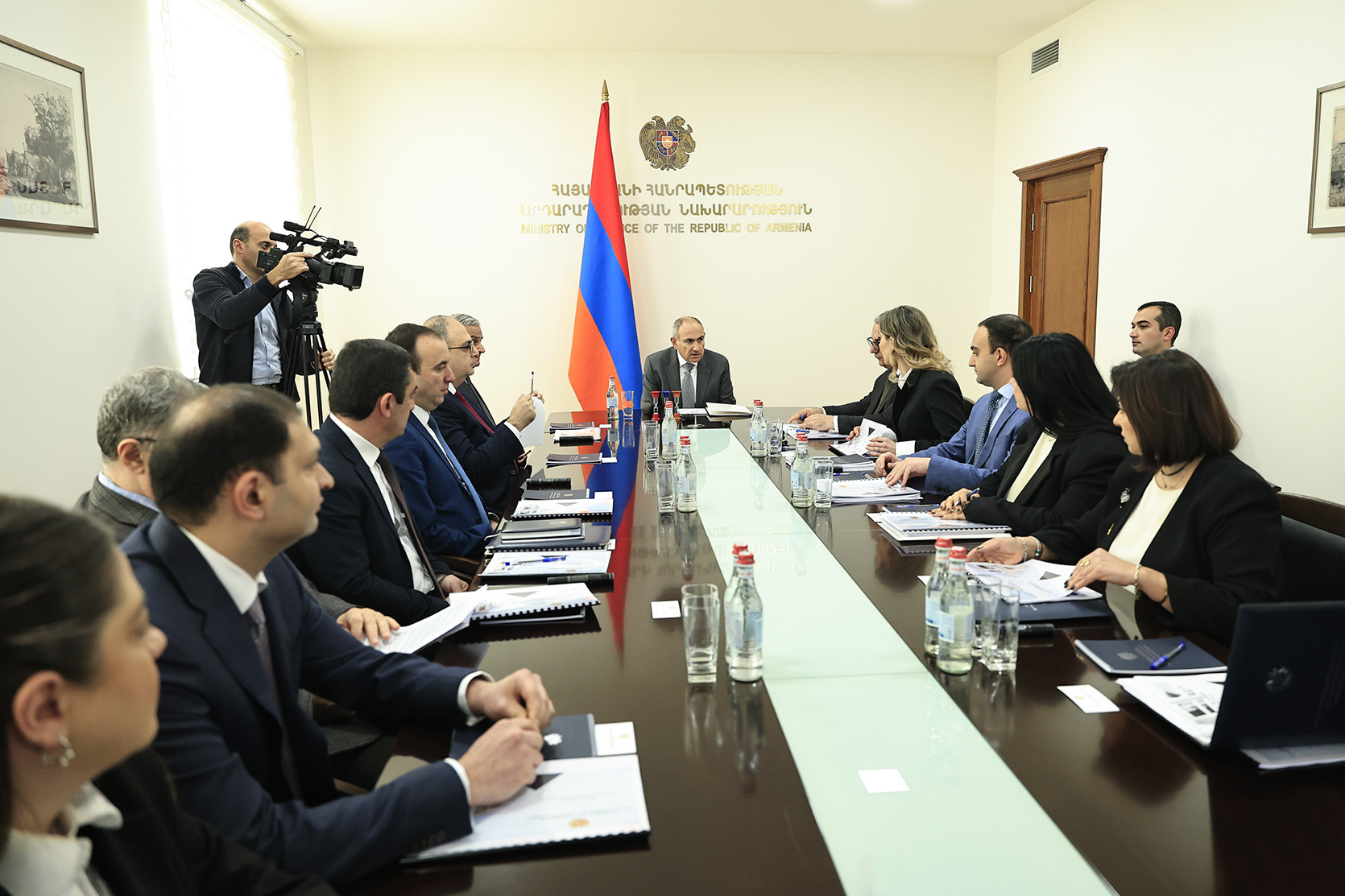 Փաշինյանն այցելել է Արդարադատության նախարարություն, որտեղ քննարկվել է գերատեսչության 2025 թվականի գործունեության հաշվետվությունը