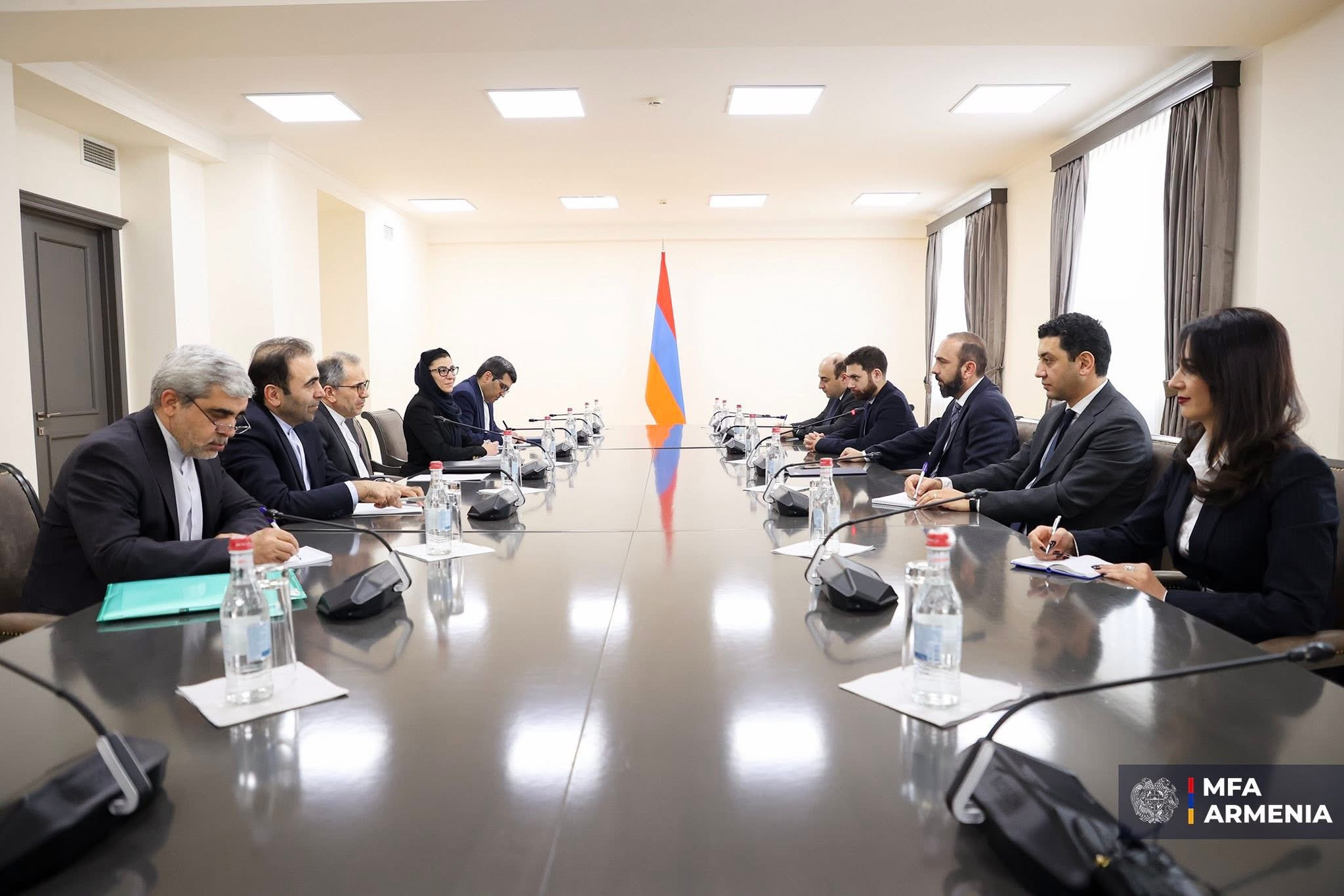 Մենք մեծ կարևորություն ենք տալիս Իրանի հետ հարաբերություններին, դրանք ռազմավարական նշանակության են. Միրզոյանը՝ Իրանի ԱԳ փոխնախարարին