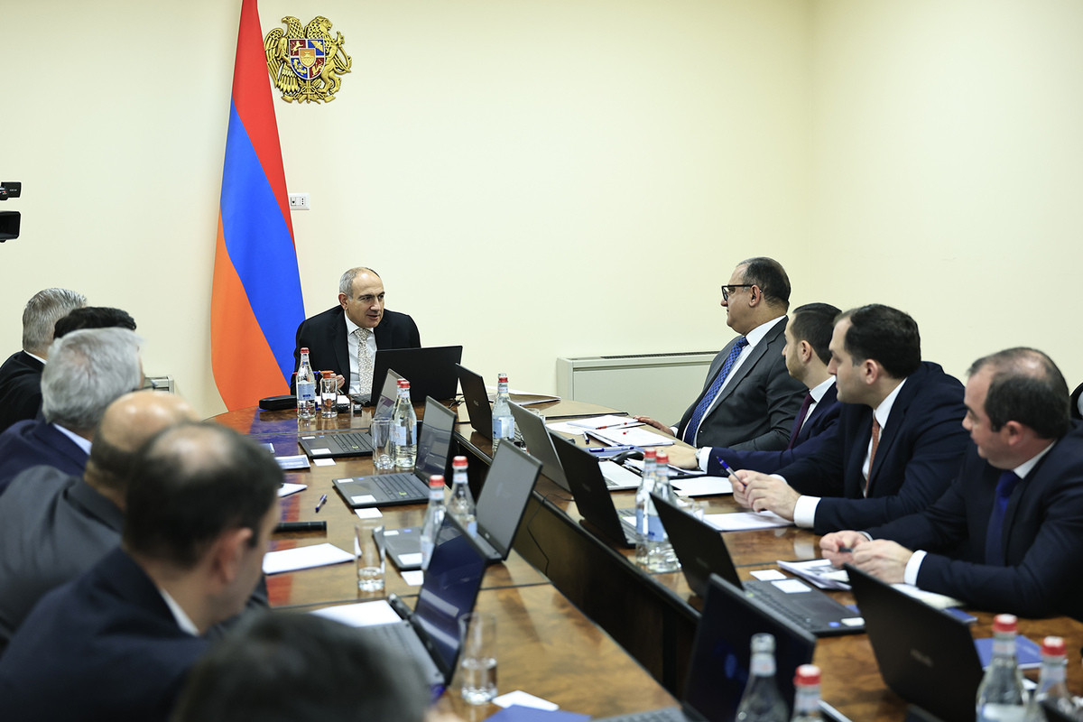 Բոլոր նախարարությունների և գերատեսչությունների համար թվայնացումը պարտադիր առաջնահերթություններից մեկն է․ Փաշինյանը՝ ԲՏԱ նախարարությունում