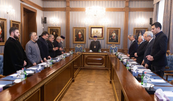Գերագույն հոգևոր խորհուրդը հորդորել է հոգևորականներին չտրվել հակաօրինական պարտադրանքներին և, հավատարիմ մնալ իրենց կոչմանը