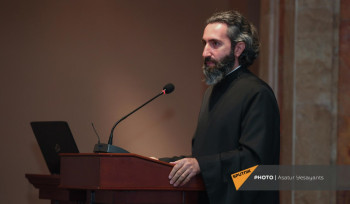 Հայր Ասողիկի հարցաքննությունը Քննչական կոմիտեում շուրջ 6 ժամ է տևել.  խոսքը շուրջ 7 տարվա վաղեմության գործի մասին է. փաստաբան