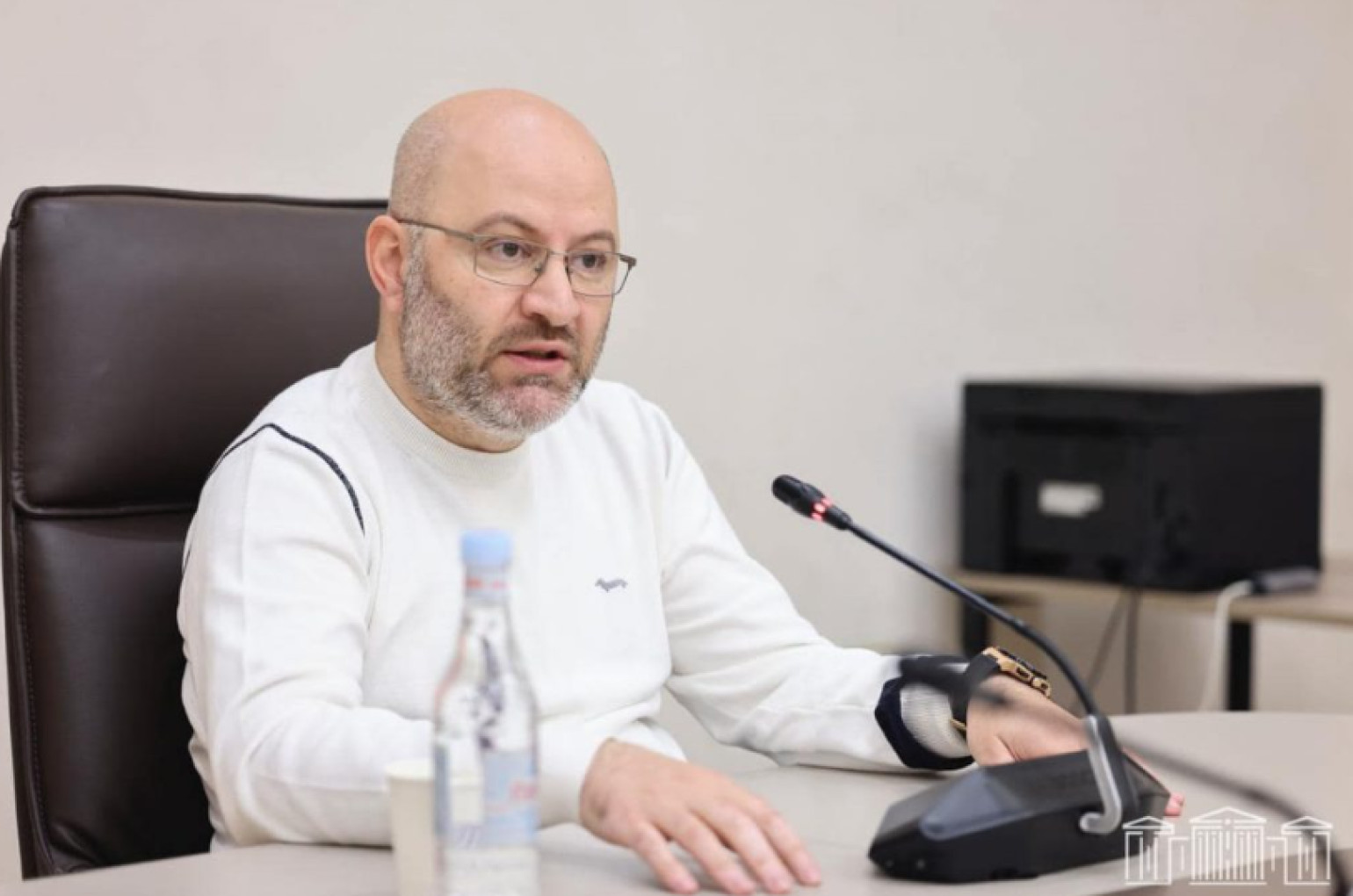 2025-ի ավարտին Շիրակի մարզպետի աշխատակազմի ենթակայության ՊՈԱԿ-ներին տրվել է 443 մլն 807 հազար դրամ պարգևավճար. Դավիթ Առուշանյան
