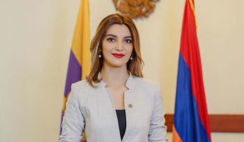 Թե ինչու կալանք չի եղել, պետք է նախաքննության մարմինը պատասխանի․ Էջմիածնի նախկին քաղաքապետի գործով առաջին դատական նիստը մեկնարկեց