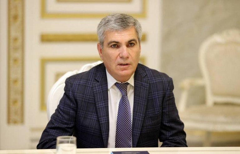 Ինչպես Հռոմի պապի, այնպես էլ Ամենայն հայոց կաթողիկոսի աջը համբուրում են, դա հարգանք է կարգավիճակին և եկեղեցուն․ Արամ Սարգսյան