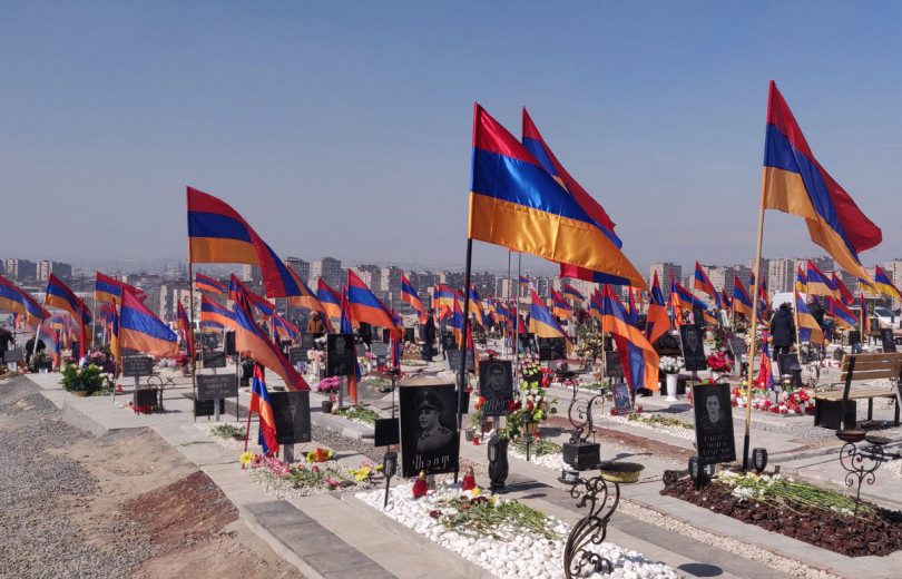 Վահագն Խաչատուրյանը ստորագրել է օրենքը, որով հունվարի 27-ը սահմանվել է Հայրենիքի պաշտպանության համար զոհվածների հիշատակի օր
