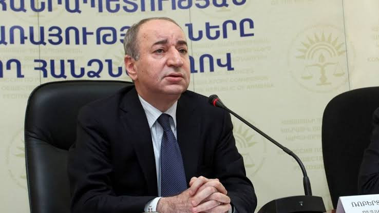 Մահացել է Երևանի նախկին քաղաքապետ Ռոբերտ Նազարյանը