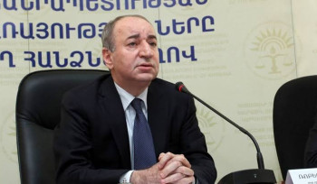 Մահացել է Երևանի նախկին քաղաքապետ Ռոբերտ Նազարյանը