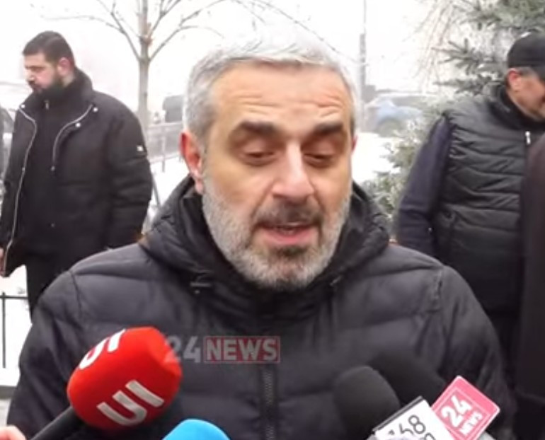 Իմ աղջիկը և Ռոբերտ Աբաջյանը 10 տարի նստել են մեկ նստարանի, խոնարհումս բոլոր երիտասարդներին, ովքեր գիտակցաբար գնացին այդ քայլին․ Արտյոմ Մարկոսյան