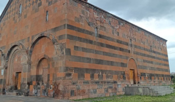 ՊՆ-ից պարզաբանել են՝ ինչու է ռազմական ոստիկանության մեքենա հերթապահում Քանաքեռի Սուրբ Աստվածածին եկեղեցու մոտ