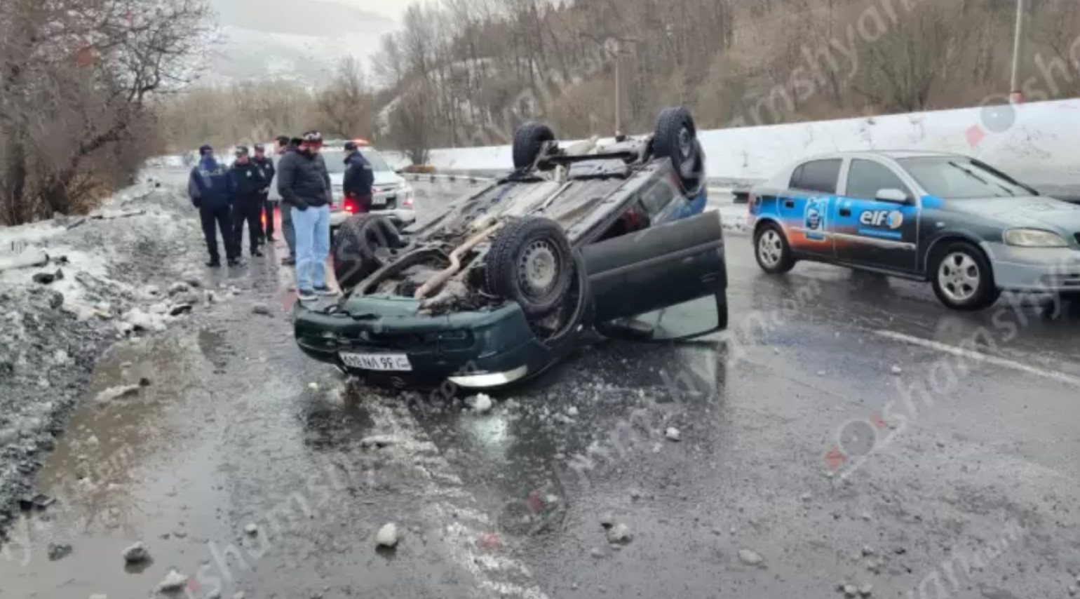 Գեղարքունիքում «Opel»-ը գլխիվայր շրջվել է