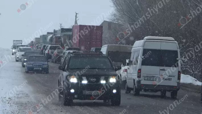Արտակարգ իրավիճակ՝ Արագածոտնի մարզում. մերկասառույց ճանապարհի պատճառով առաջացել է մոտ 18 կիլոմետրի հասնող խցանում