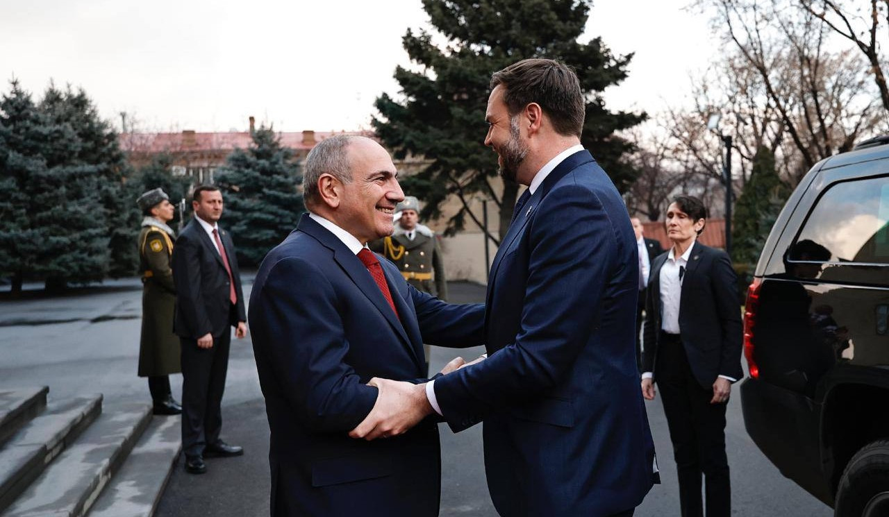 Ողջունում եմ ԱՄՆ փոխնախագահ Ջեյմս Դի Վենսին Երևանում. Փաշինյան (լուսանկարներ)
