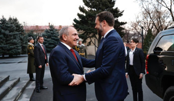 Ողջունում եմ ԱՄՆ փոխնախագահ Ջեյմս Դի Վենսին Երևանում. Փաշինյան (լուսանկարներ)