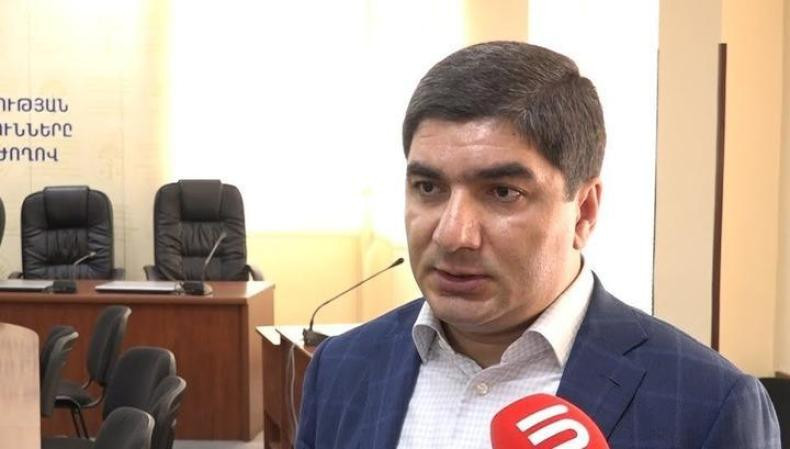 Եթե փոսերը աղ ու ավազի պատճառով են, ապա հյուսիսային բևեռի երկրները պետք է խրամատների վերածվեին. Մեսրոպ Մանուկյան