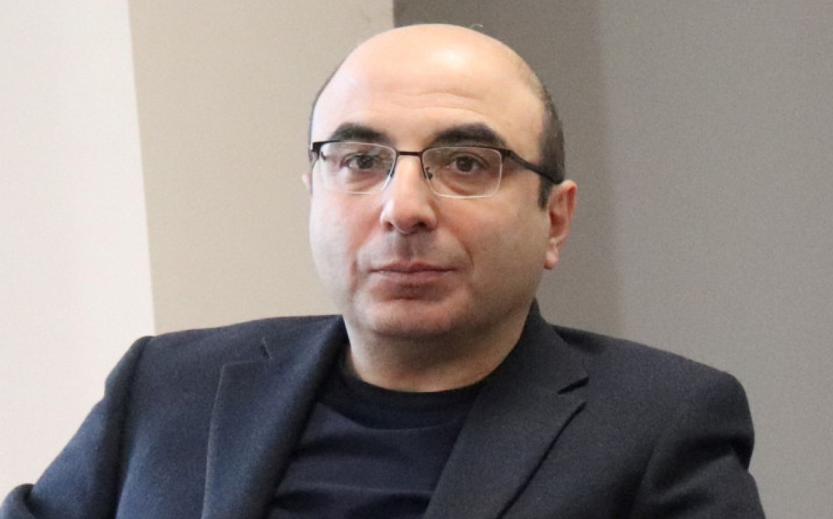 «Քաղաքականությամբ չենք զբաղվում» ասողները, որոնց զգալի մասին Չարչյանն օգնել է և վստահաբար օգնելու է, հանգի՞ստ են նայում այս «չքաղաքականությանը». Վահե Հովհաննիսյան