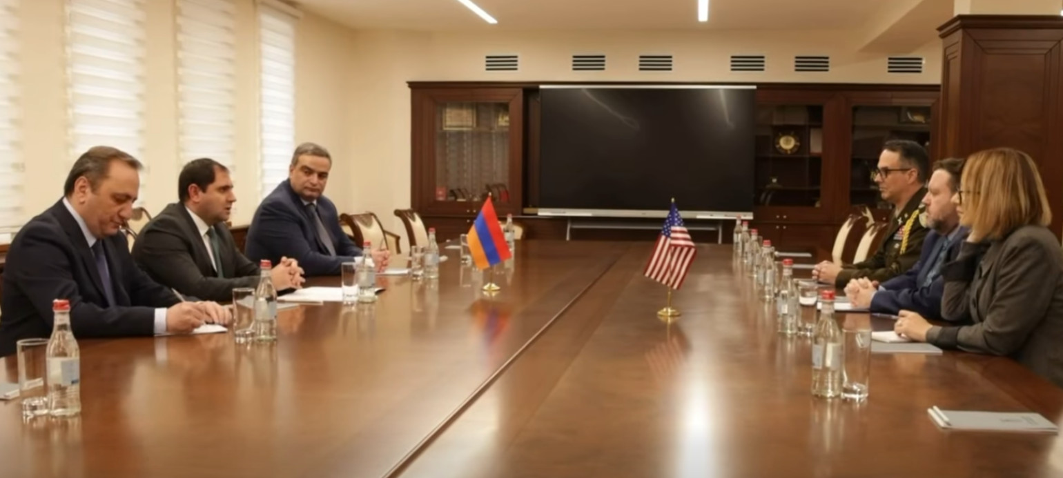 Պապիկյանն ու ՀՀ-ում ԱՄՆ դեսպանության գործերի ժամանակավոր հավատարմատարը քննարկել են պաշտպանության բնագավառում Հայաստան-ԱՄՆ համագործակցությանը վերաբերող հարցեր
