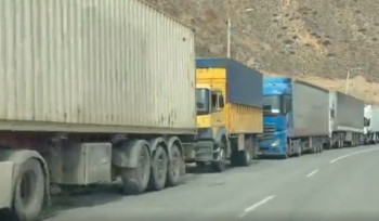 Մեղրի-Ագարակ մայրուղու վրա` դեպի Իրանի սահման, 3 կիլոմետրանոց հերթ է գոյացել