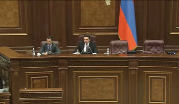 Կարգի հրավիրե՛ք, չհամարձակվեք կարգ ու կանոն թելադրեք. Ալեն Սիմոնյանը և Արծվիկ Մինասյանը վիճեցին
