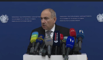 Փաշինյանը պատասխանում է լրագրողների հարցերին. ուղիղ