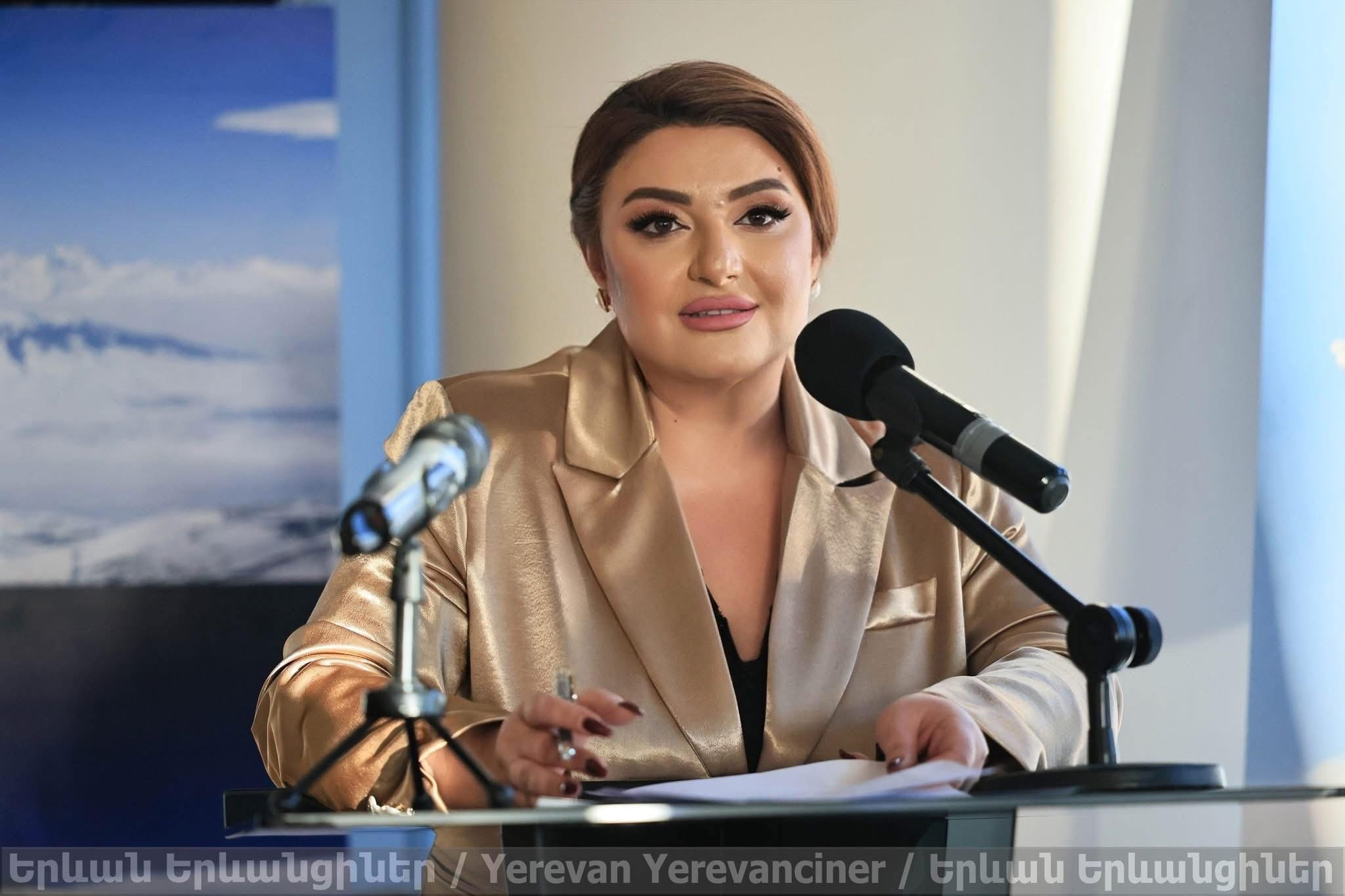 Գագիկ Ծառուկյանի շուրջ ձևավորվող համախմբվածությունը և նրա առաջ քաշած վերկուսակցական, հանրային «Նոյյան տապան»-ի  գաղափարը հայտնի շրջանակներում որոշակի ցնցումներ է առաջացրել. Իվետա Տոնոյան