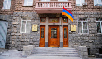 ԱԱԾ շենքը հրկիզել փորձող անձը ձերբակալվել է