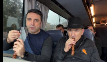 Փաշինյանն ու Ալեն Սիմոնյանն այսօր էլ Աշտարակի սուջուխն են փորձարկում (տեսանյութ)