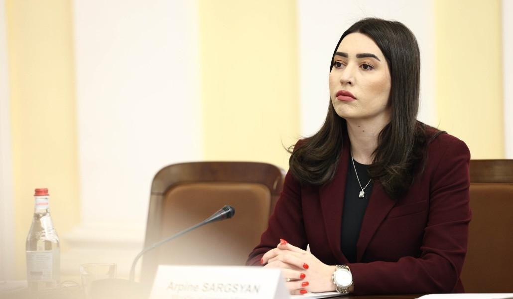 Հաստատված խաղաղության պայմաններում կանայք առավել լայն հնարավորություններ են ստանում լիարժեք իրացնելու իրենց ներուժը. Արփինե Սարգսյան
