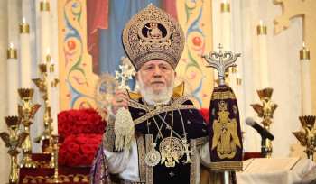 Վերստին ուրախությունն ունենք մեծարելու մեր մայրերին ու քույրերին և արժևորելու նրանց բարի ավանդը՝ շնորհալի, ազգասեր ու հայրենասեր սերունդներ դաստիարակելու գործում. Ամենայն Հայոց Կաթողիկոս