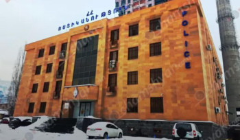 Թմրանյութ պահելու կասկածանքով Երևանում հայտնի խաղասրահից ոստիկանություն է տեղափոխվել 13 քաղաքացի. Shamshyan.com