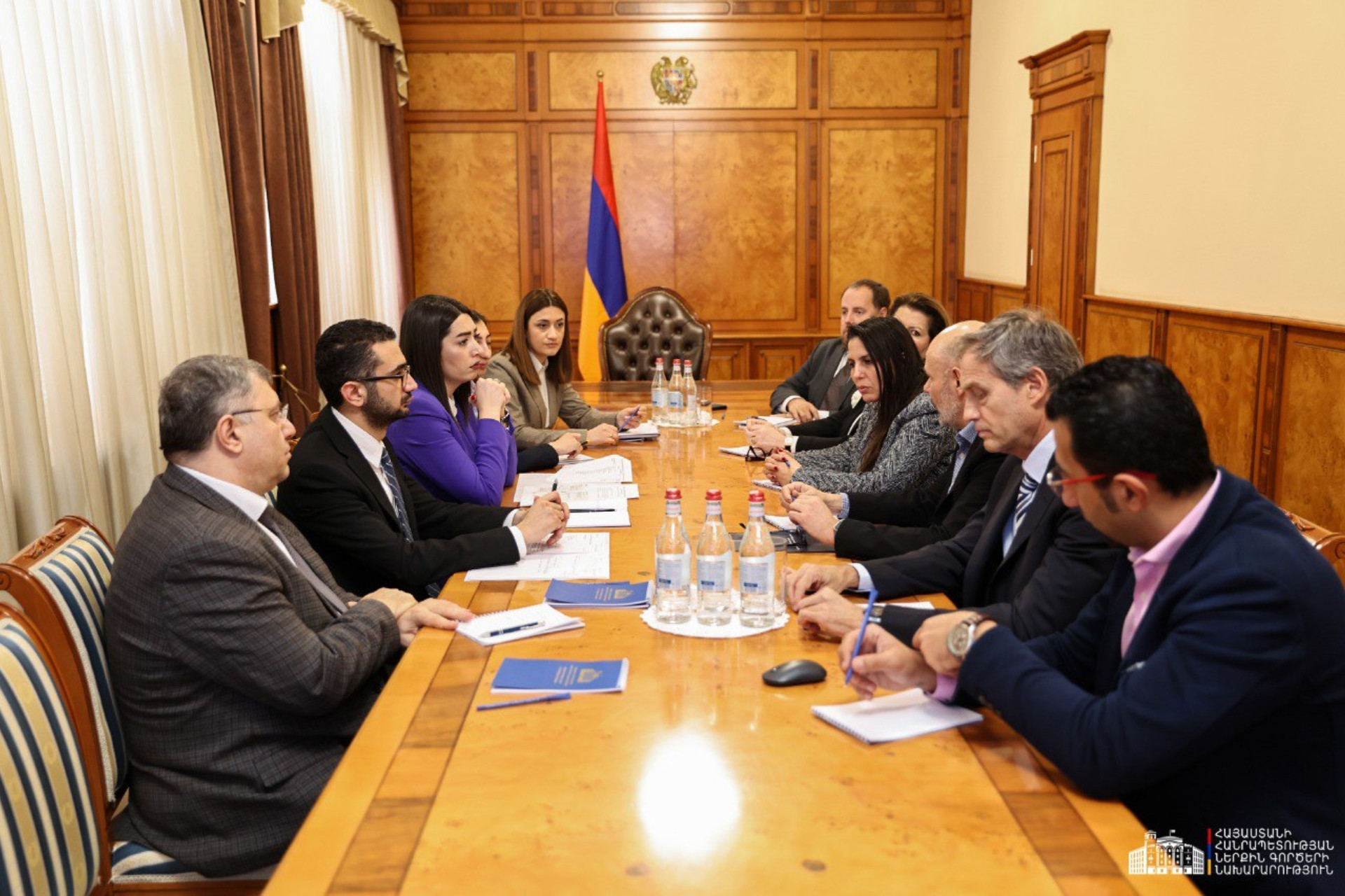 Եվրոպական չափանիշներին համապատասխանող կենսաչափական համակարգի ներդրումը կարևոր քայլ կլինի նաև վիզաների ազատականացման գործընթացում․ Արփինե Սարգսյանն ընդունել է «ՀայՓասի» տնօրենների խորհրդի նախագահին