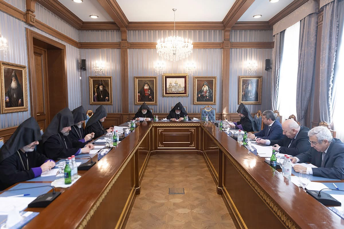Մայր Աթոռ Սուրբ Էջմիածնում սկսվեց Գերագույն հոգևոր խորհրդի ժողովը