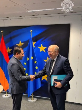 Պապիկյանը հանդիպել է  ԵՄ ռազմական արդյունաբերության և տիեզերքի հանձնակատարին