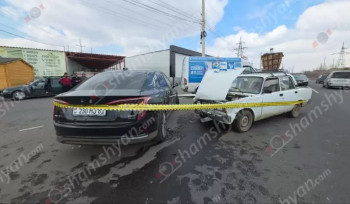 Արտաշատի խճուղում բախվել են «Hongqi» և «VAZ 2107» ավտոմեքենաները. կան տուժածներ